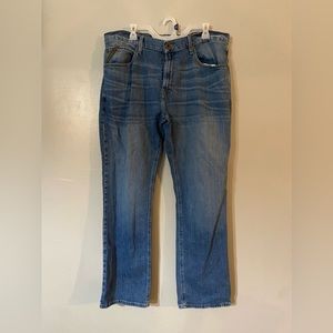 Men’s Ariat blue jeans size 38/32